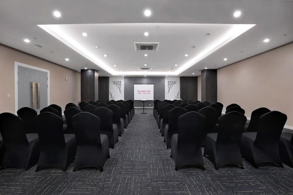 Favehotel Tuban Tuban  Exteriör bild
