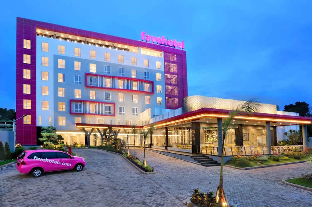 Favehotel Tuban Tuban  Exteriör bild